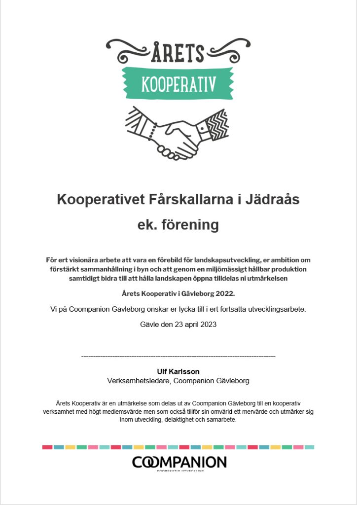 Diplom till Fårskallarna som är årets kooperativ i Gävleborg